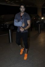 Manish Paul leaves for IIFA on Day 2 on 21st June 2016